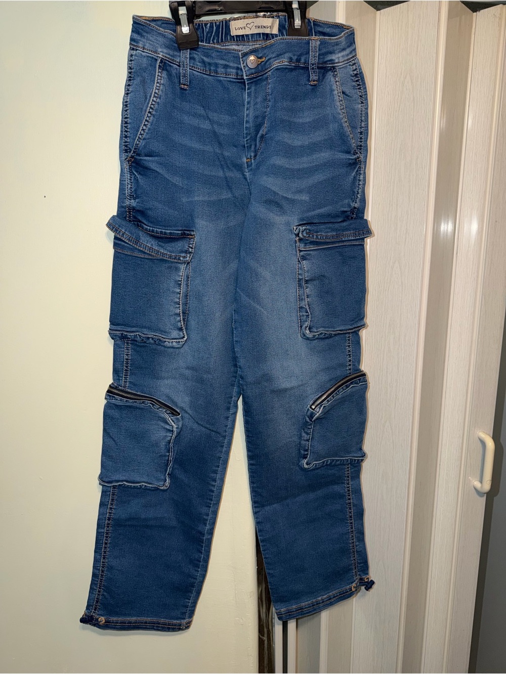 Love Trends Women's Cargo Jeans in Blue Like New Size 3